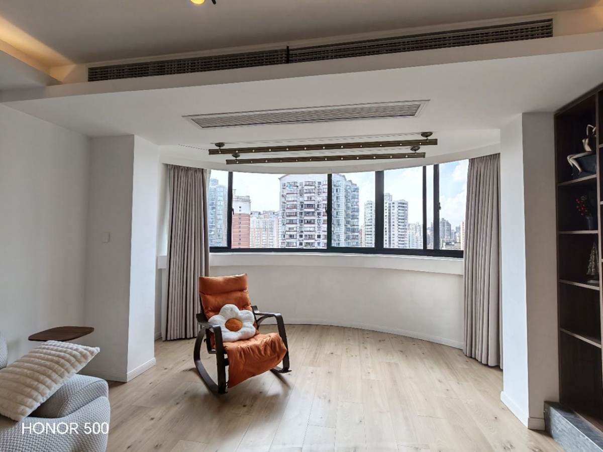 Housing image — Living Room