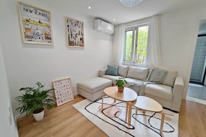 2BR Apartment in Hongqiao CBD (L9)