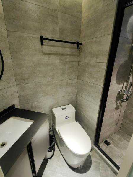 Housing image — Bathroom