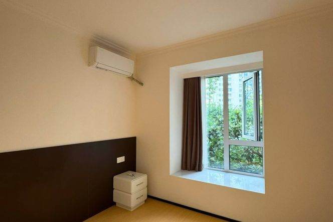 Spacious Bright 1BR Apartment near Longde Rd Metro with Green View (L11/L13/L14)
