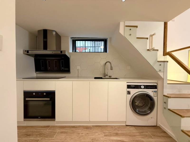 Housing image — Kitchen