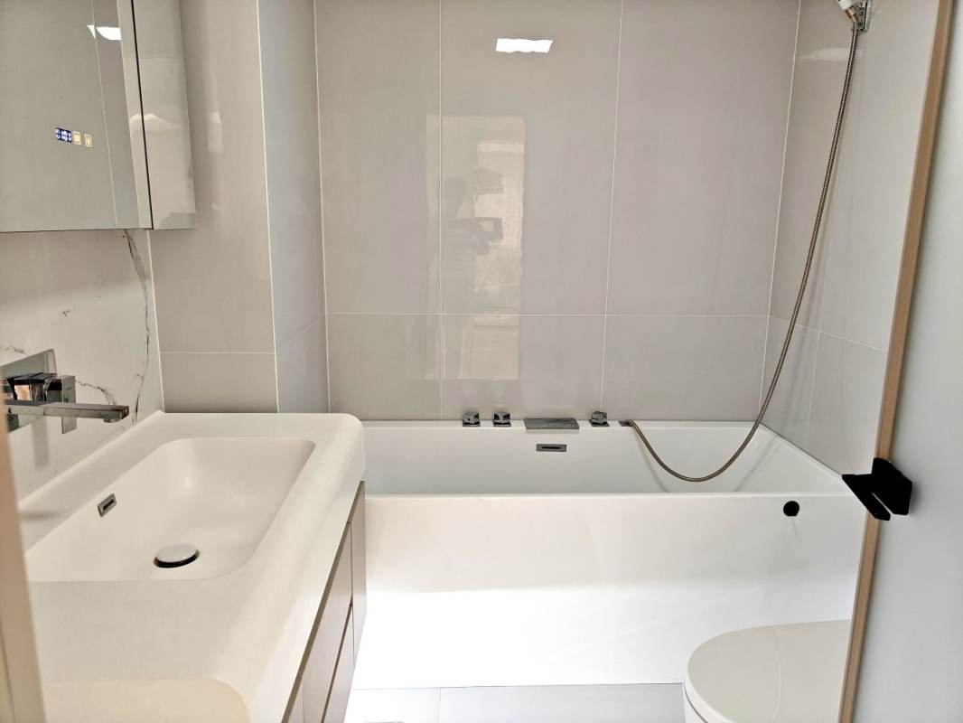 Housing image — Bathroom