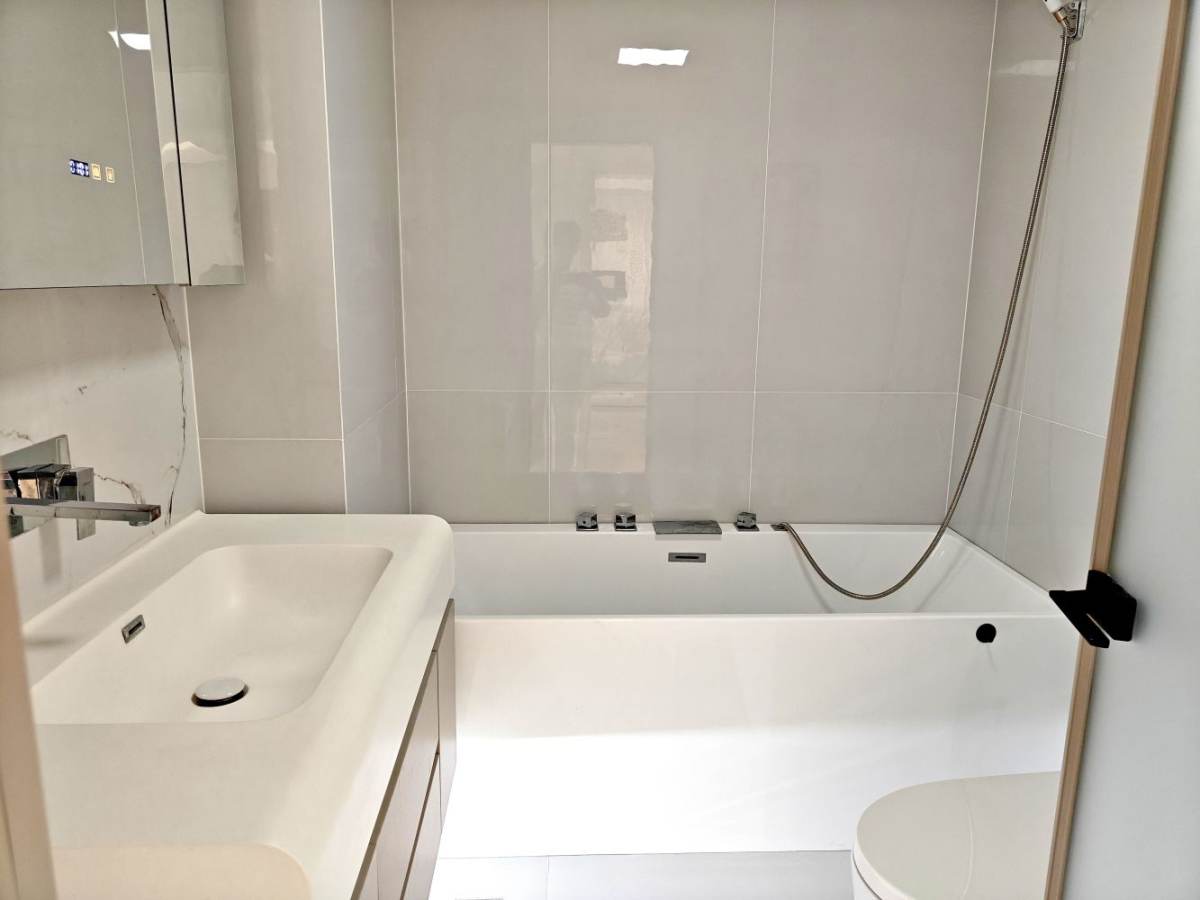 Housing image — Bathroom