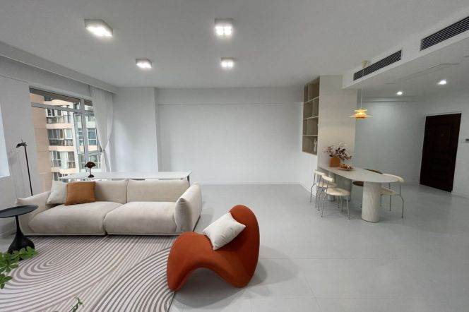 Modern Bright 3BR Apartment near Shanghai Indoor Stadium Metro (L4)