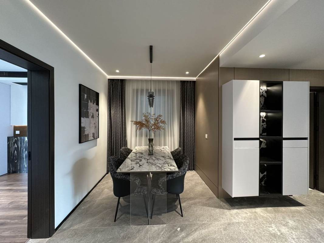 Housing image — Dining Area