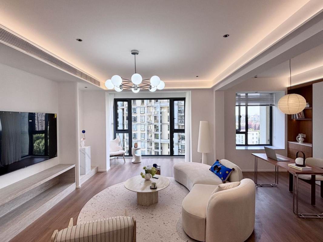 Housing image — Living Room