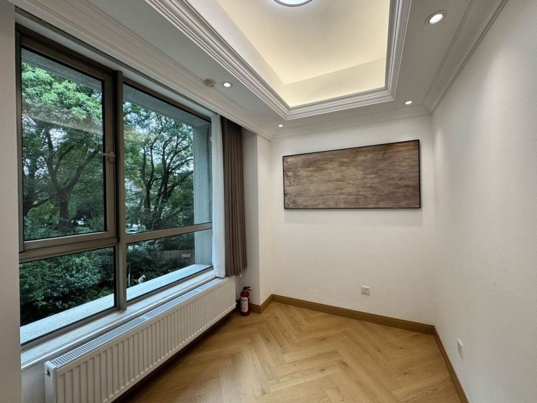 Housing image — Bedroom