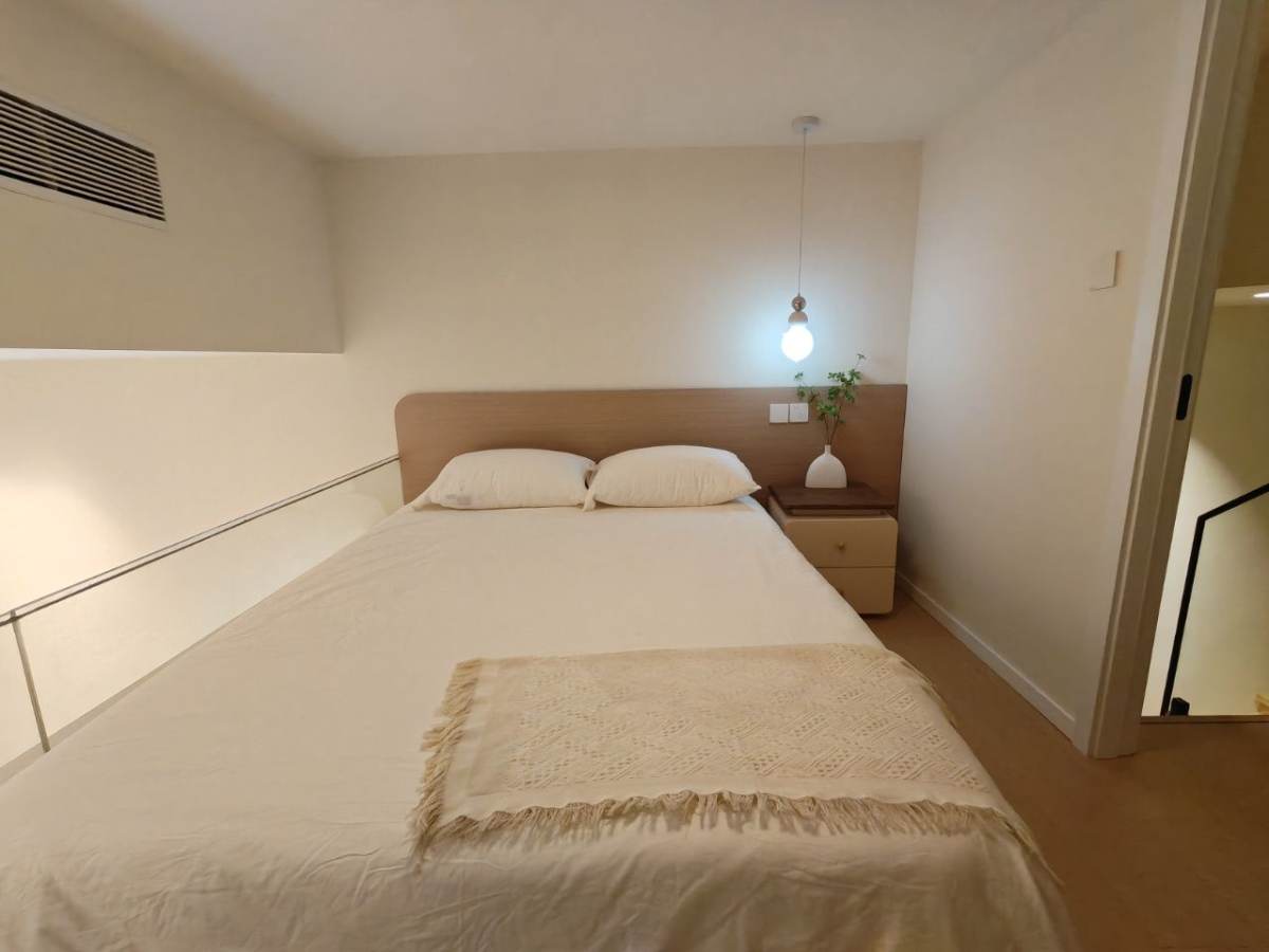 Housing image — Bedroom