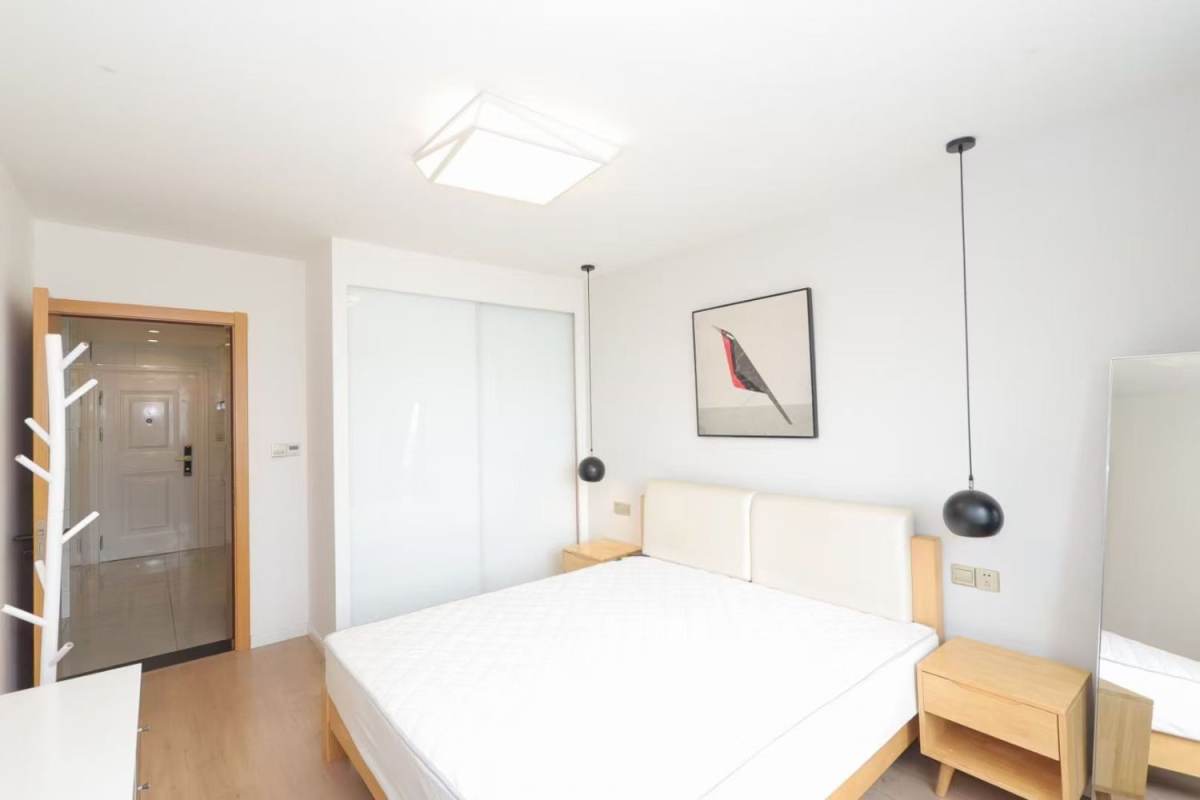 Housing image — Room