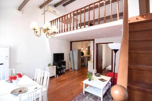 Housing image — Living Room