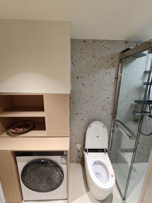 Housing image — Bathroom