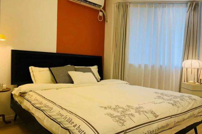 Spacious 1BR Apartment near L+ Mall (L9)