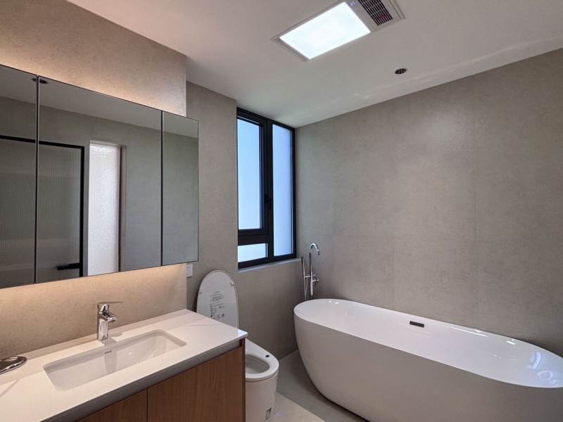 Housing image — Bathroom
