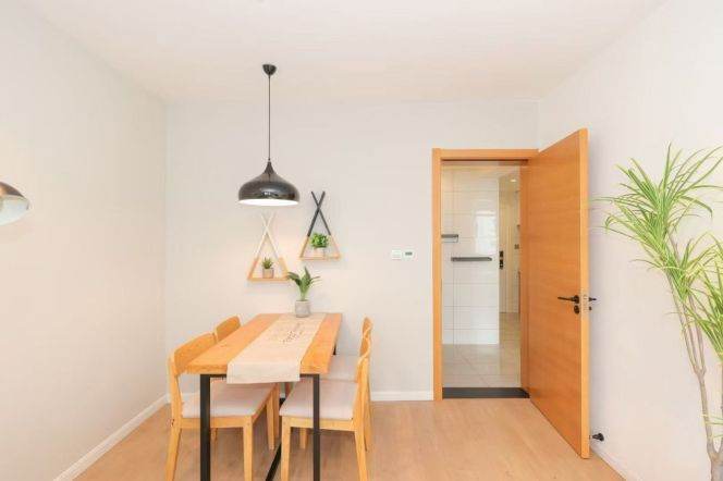 Spacious Modern Bright 1BR Apartment near Jing'an Kerry Center (L2/L7/L14)