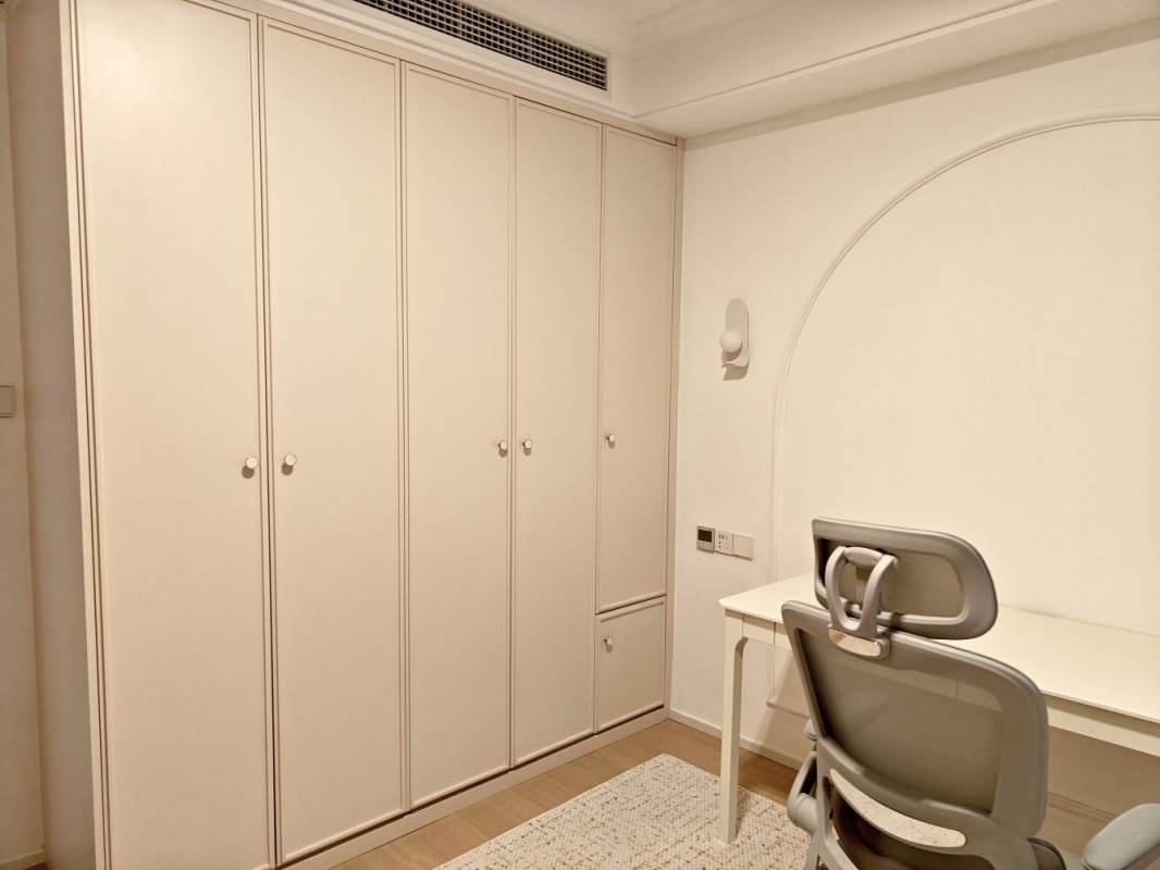 Housing image — Bedroom