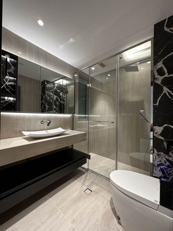 Housing image — Bathroom
