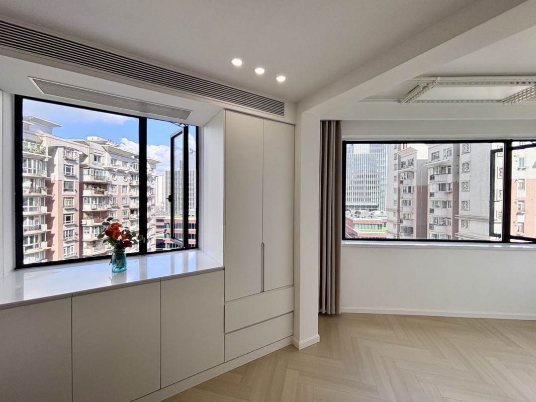 Housing image — Bedroom