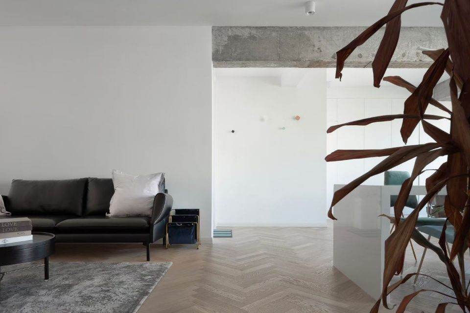 Housing image — Living Room