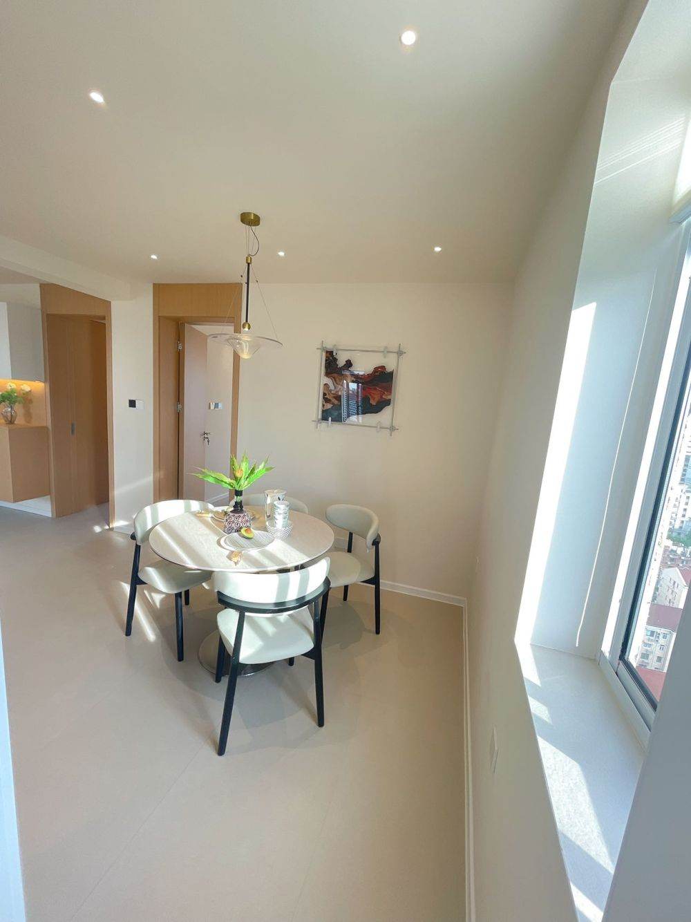 Housing image — Dining Area