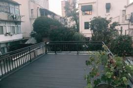 Spacious Modern 1BR Apartment near Luwan Stadium with Terrace (L9)