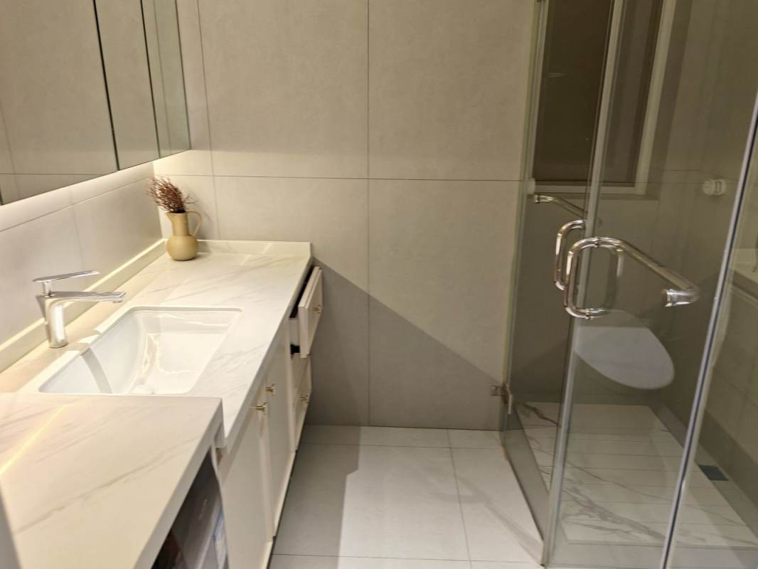 Housing image — Bathroom