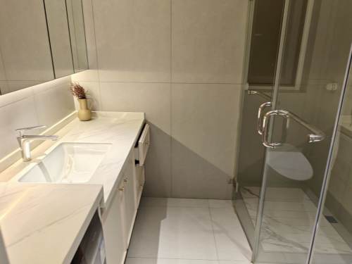 Housing image — Bathroom