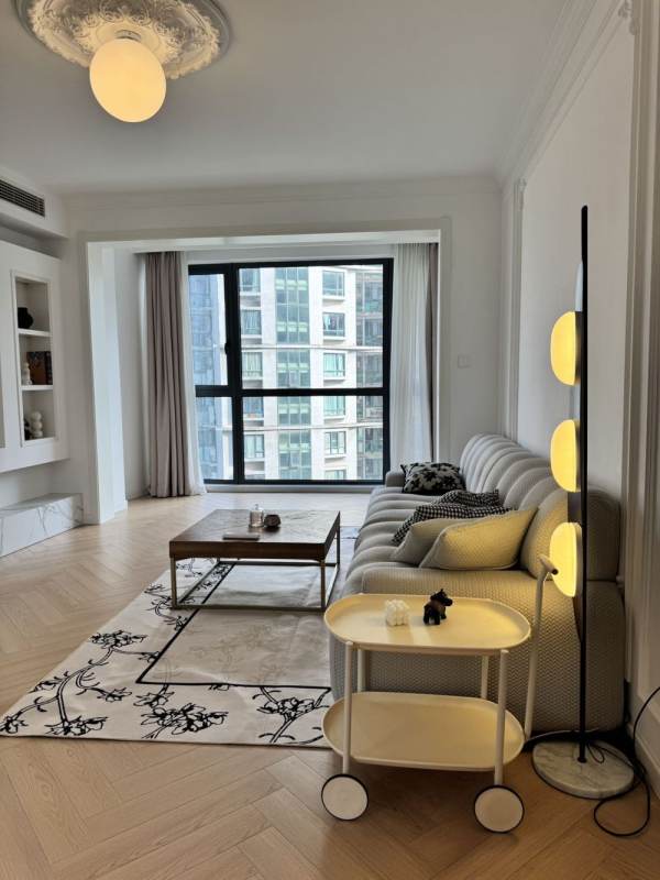 Housing image — Living Room