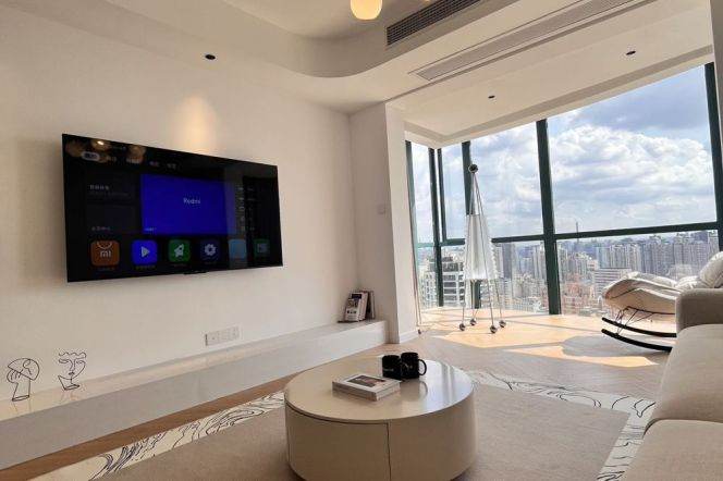 High-Floor 2BR Apartment near Lujiabang Rd Metro (L8/L9)