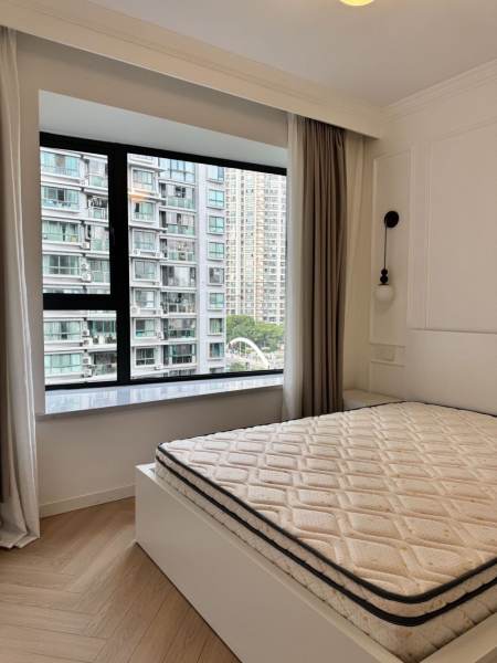 Housing image — Bedroom