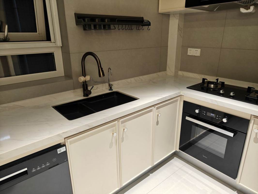 Housing image — Kitchen
