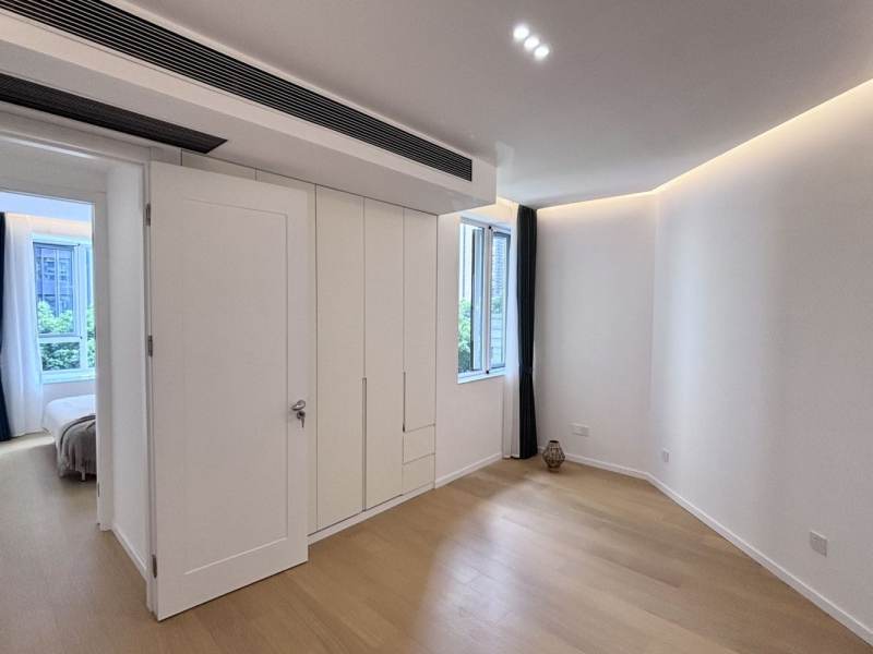 Housing image — Bedroom