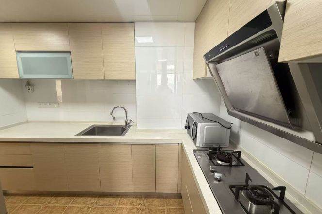 High-Floor 2BR Apartment at Joffre Garden (L1/L10/L12)