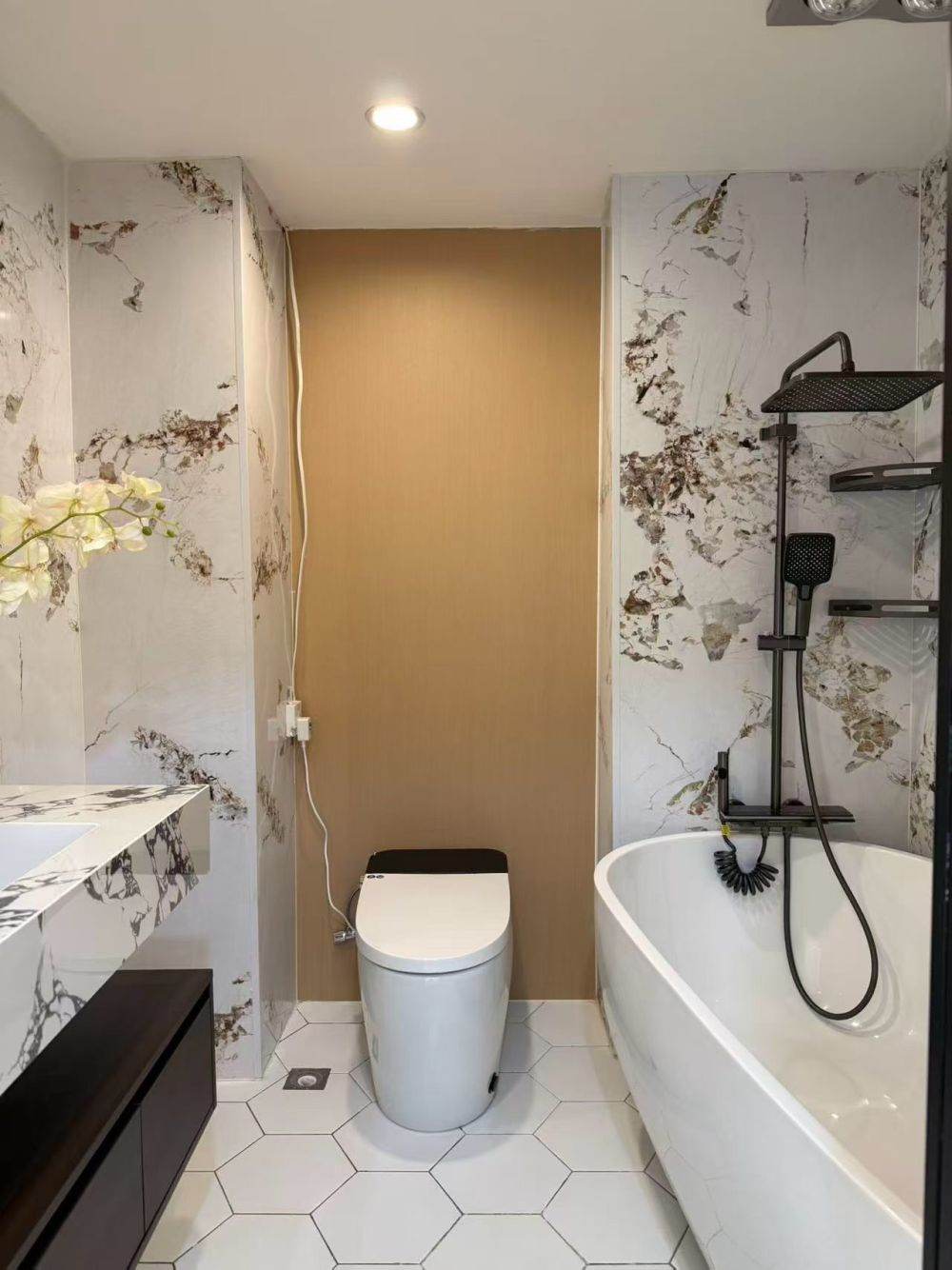 Housing image — Bathroom