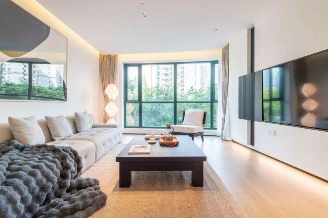 4BR Apartment near Shangcheng Rd Metro