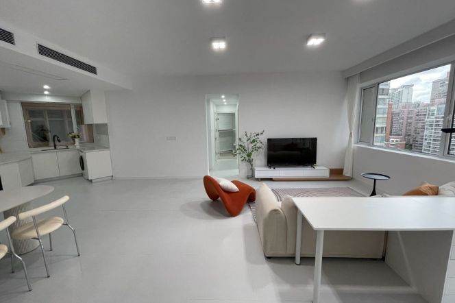 Modern Bright 3BR Apartment near Shanghai Indoor Stadium Metro (L4)