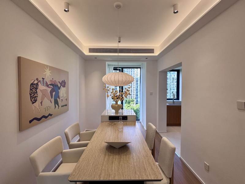 Housing image — Dining Area