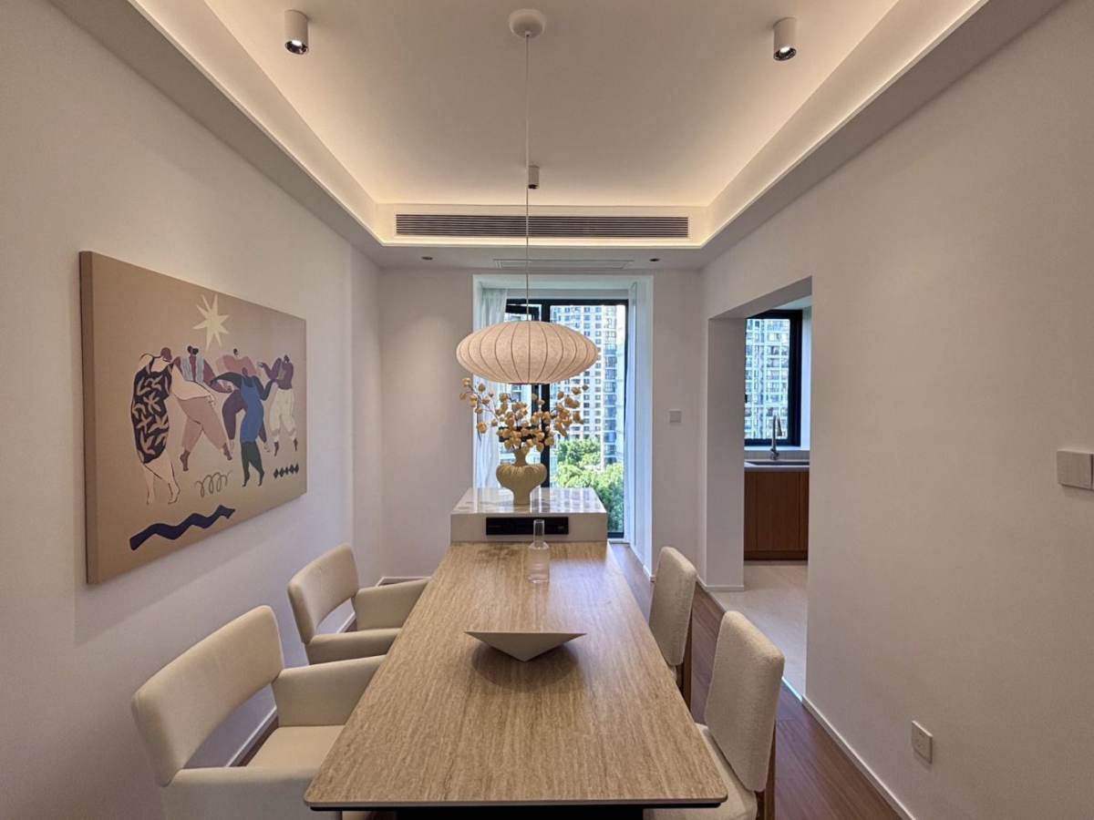 Housing image — Dining Area