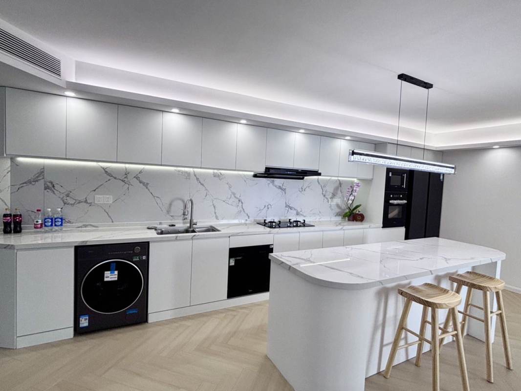 Housing image — Kitchen