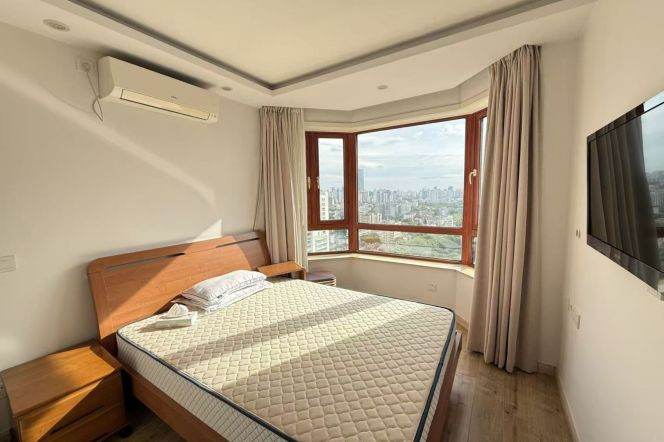 High-Floor 2BR Apartment at Joffre Garden (L1/L10/L12)