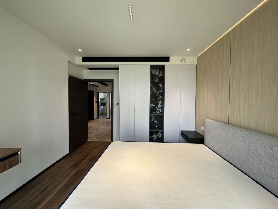 Housing image — Bedroom