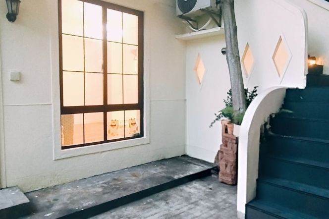 Spacious Modern 1BR Apartment near Luwan Stadium with Terrace (L9)