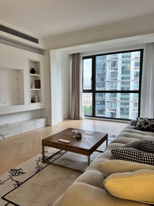 Housing image — Living Room
