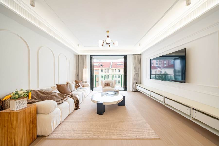 Housing image — Living Room