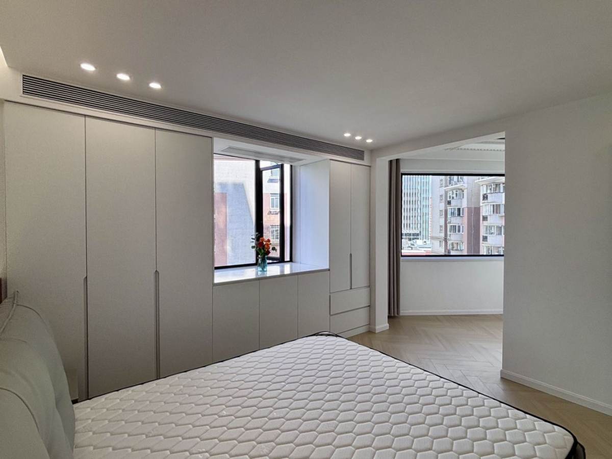Housing image — Bedroom