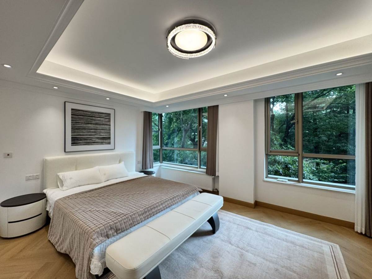 Housing image — Bedroom