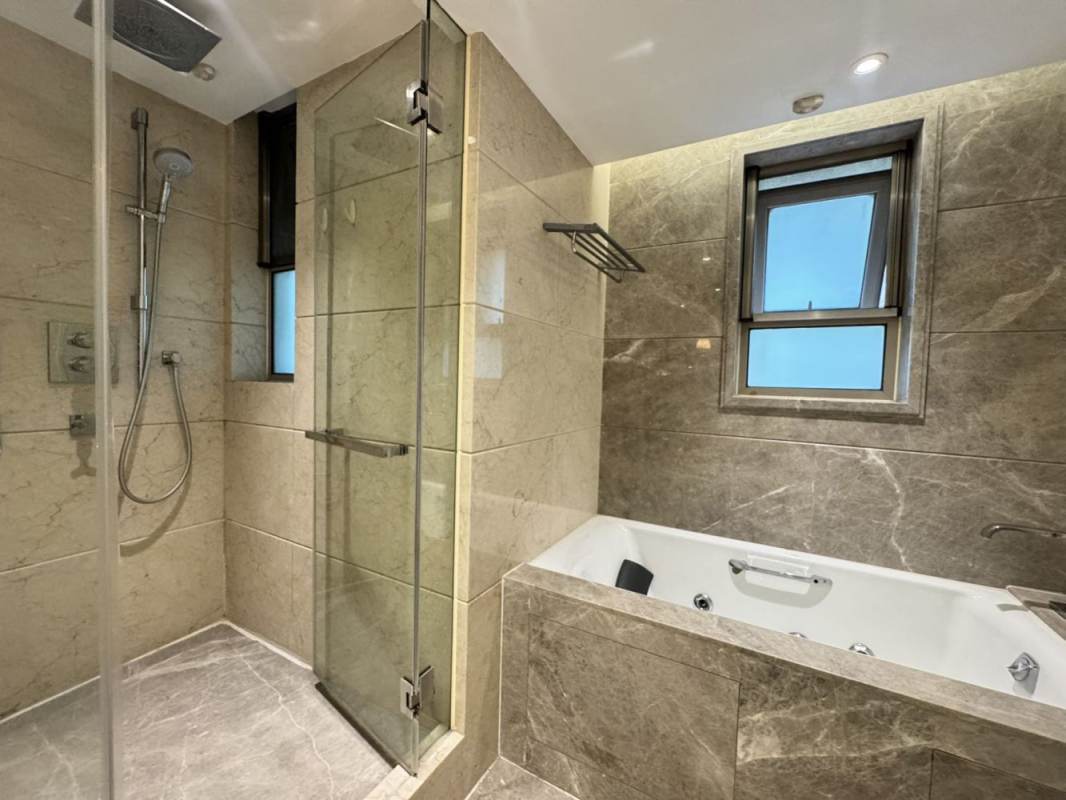 Housing image — Bathroom