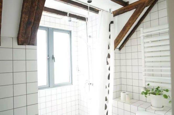 Spacious Bright High-Ceiling 2BR Heritage Apartment near South Shaanxi Rd Metro (L1/L10/L12)