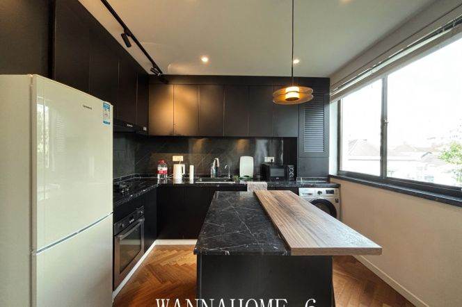 Spacious Modern 2BR Apartment in Old Xuhui (L10/L11)