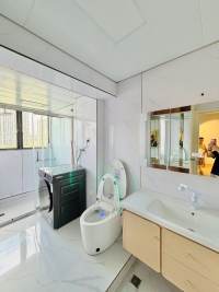 Housing image — Bathroom