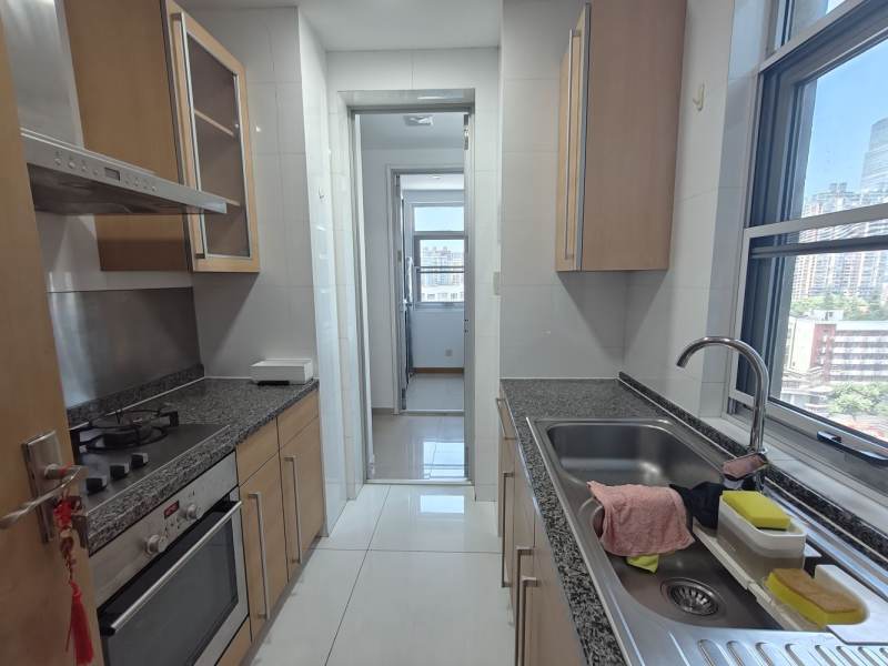 Housing image — Kitchen